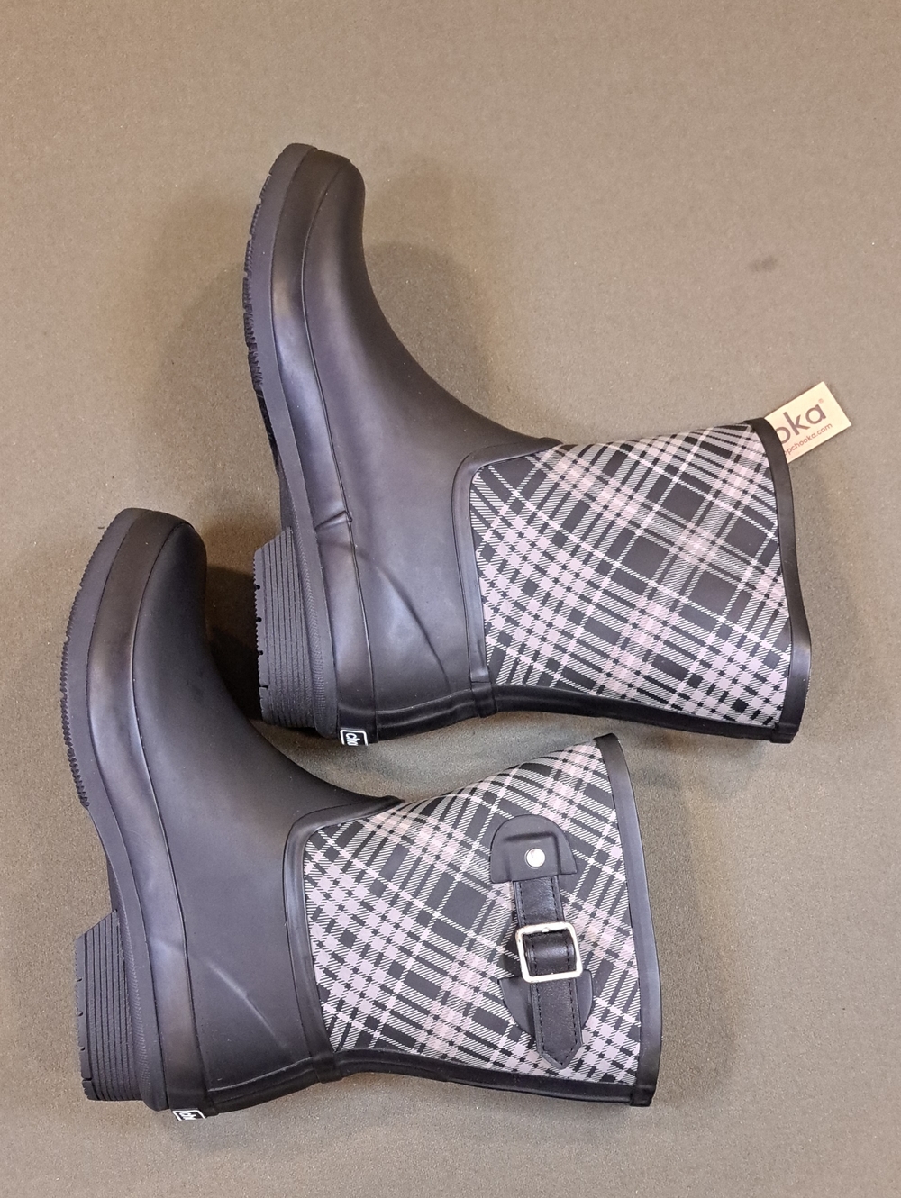Chooka Blair Plaid Waterproof Rain Boot - Color: Black/Tan - Size: Women 8 - Picture 7 of 11